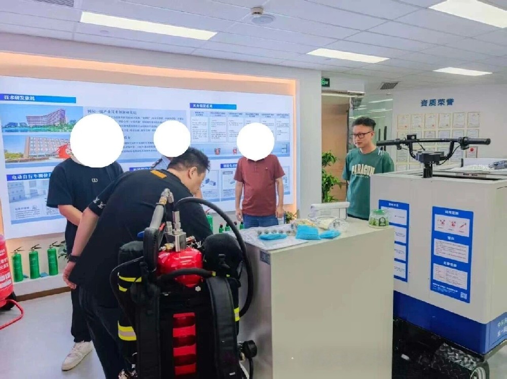 电动车着火怎么办:广州天河区领导视察了解锂电池灭火工作原理