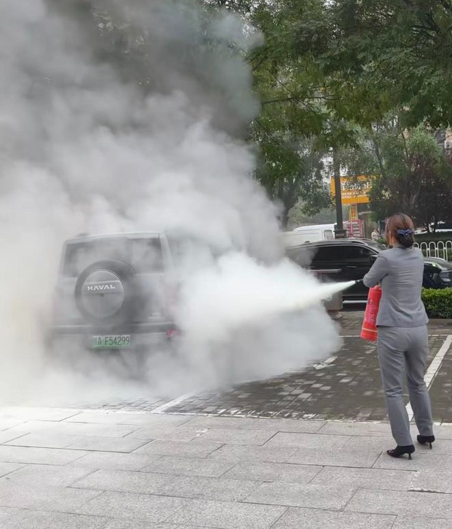 新能源停放起火为何频发？陕西华阴事件敲响警钟，中科永安方案筑牢安全线