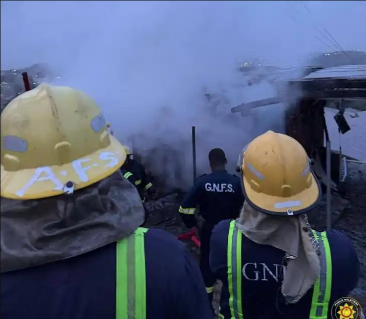 加纳太阳能集装箱锂电池起火事件解析，中科永安提供专业消防方案